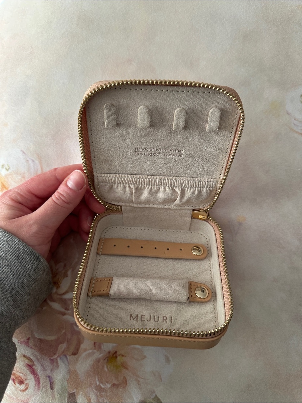 Mejuri Travel Jewelry Case